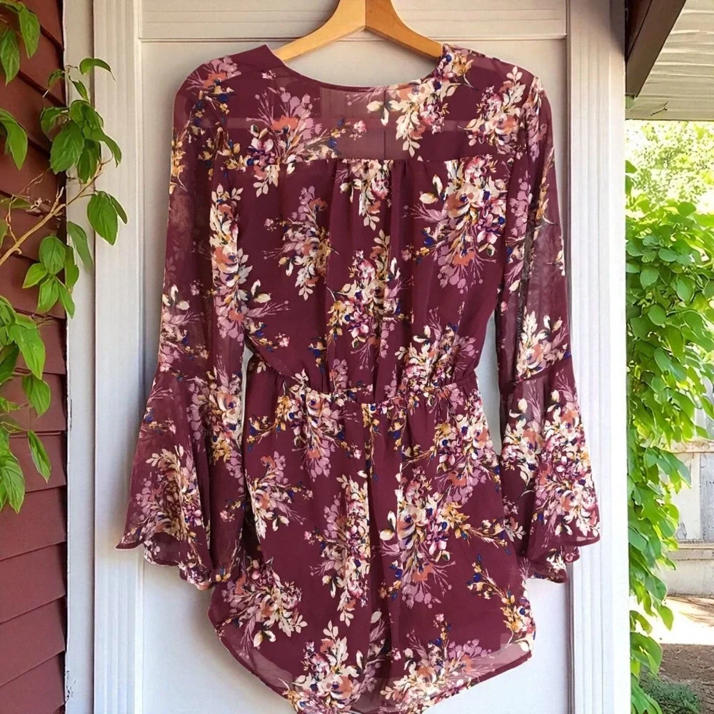 Francesca's Miami Romper Floral Boho Print Size Small Boutique NWT Fast‎ Ship